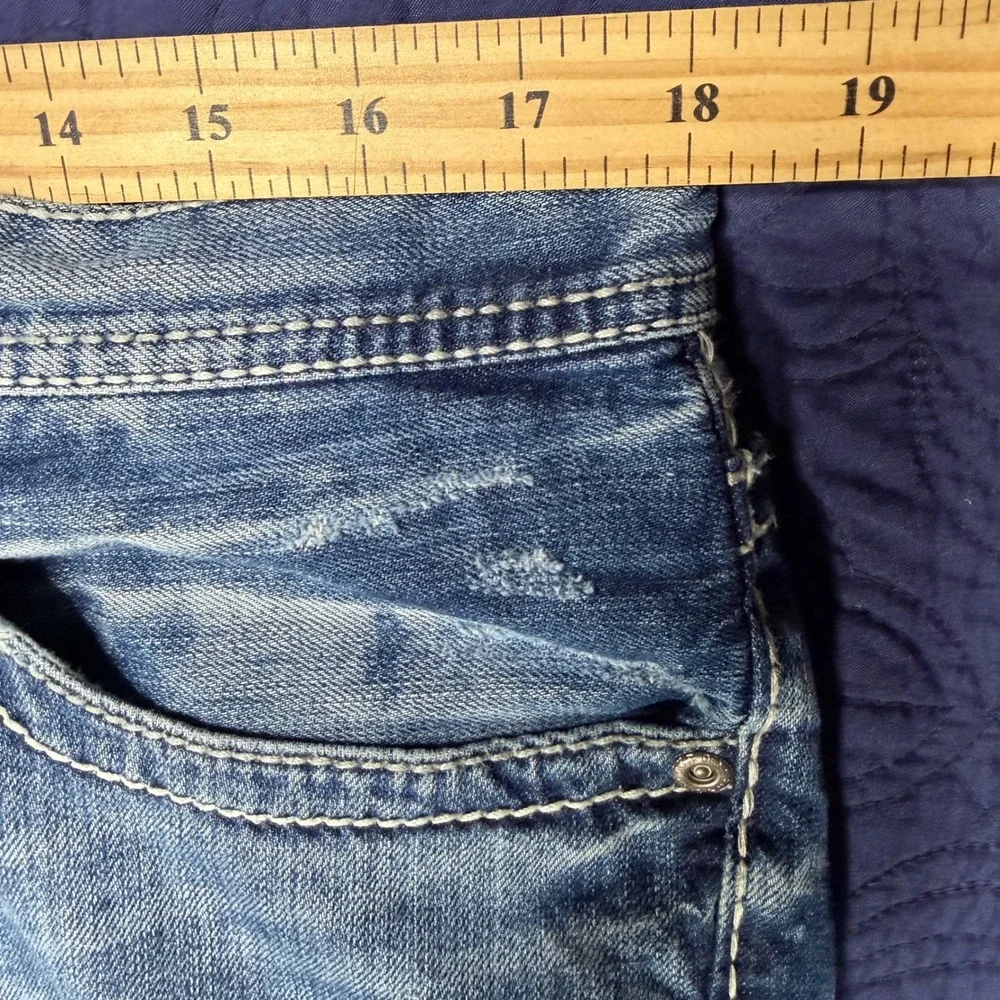 BKE Tyler Denim Mens 36R Medium Wash Straight Leg Distressed Jeans Western